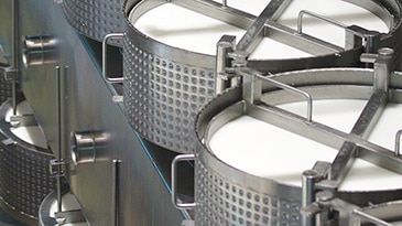 Dairy Producer Increases OEE and Throughput with Real-Time Performance Management